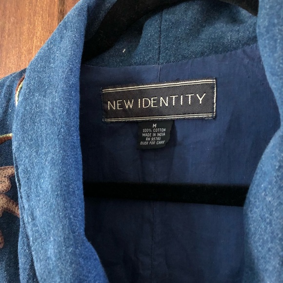 Embroidered Floral Denim Jacket - Picture 2 of 3